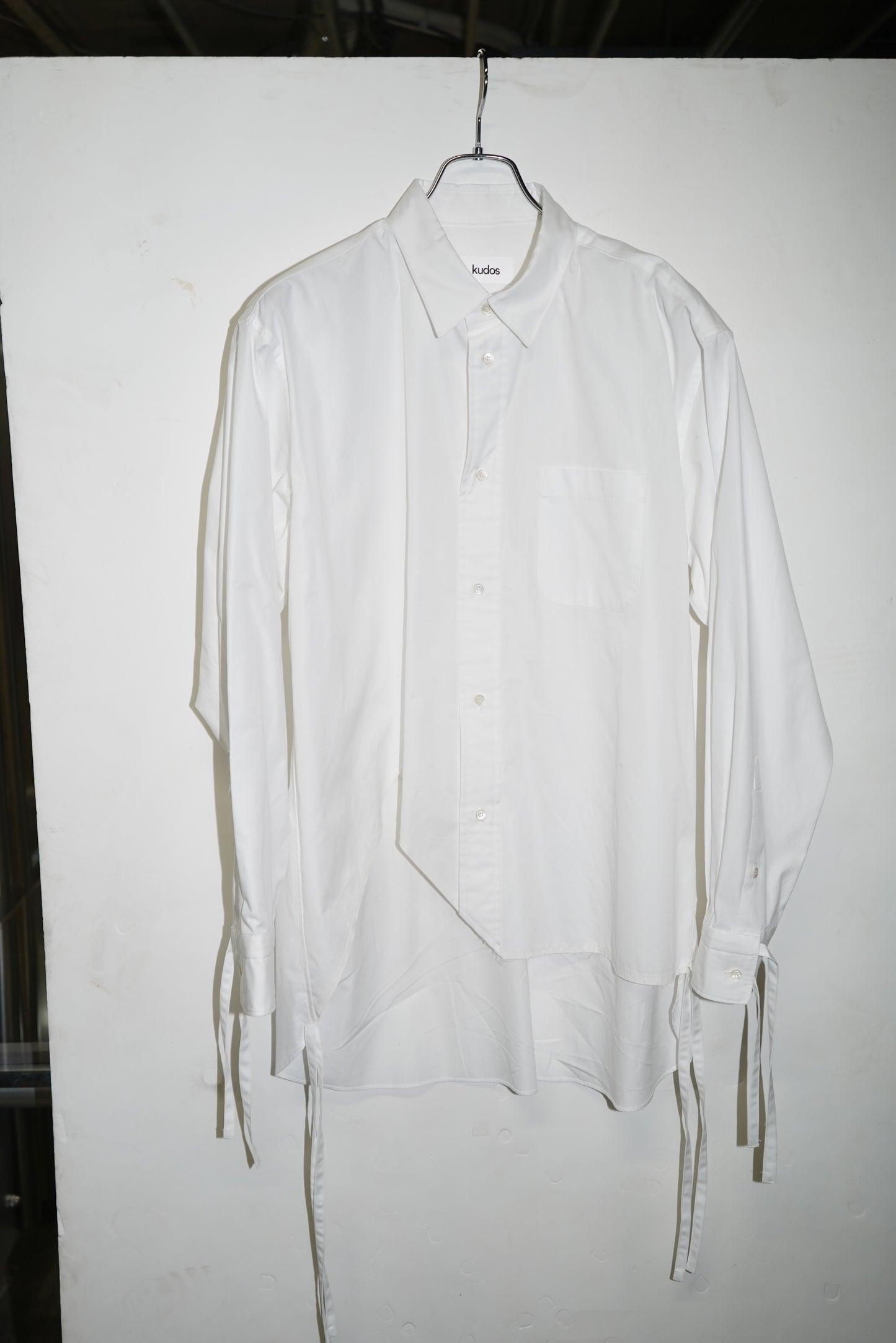 ZIG&ZAG HEM SHIRT / WHITE