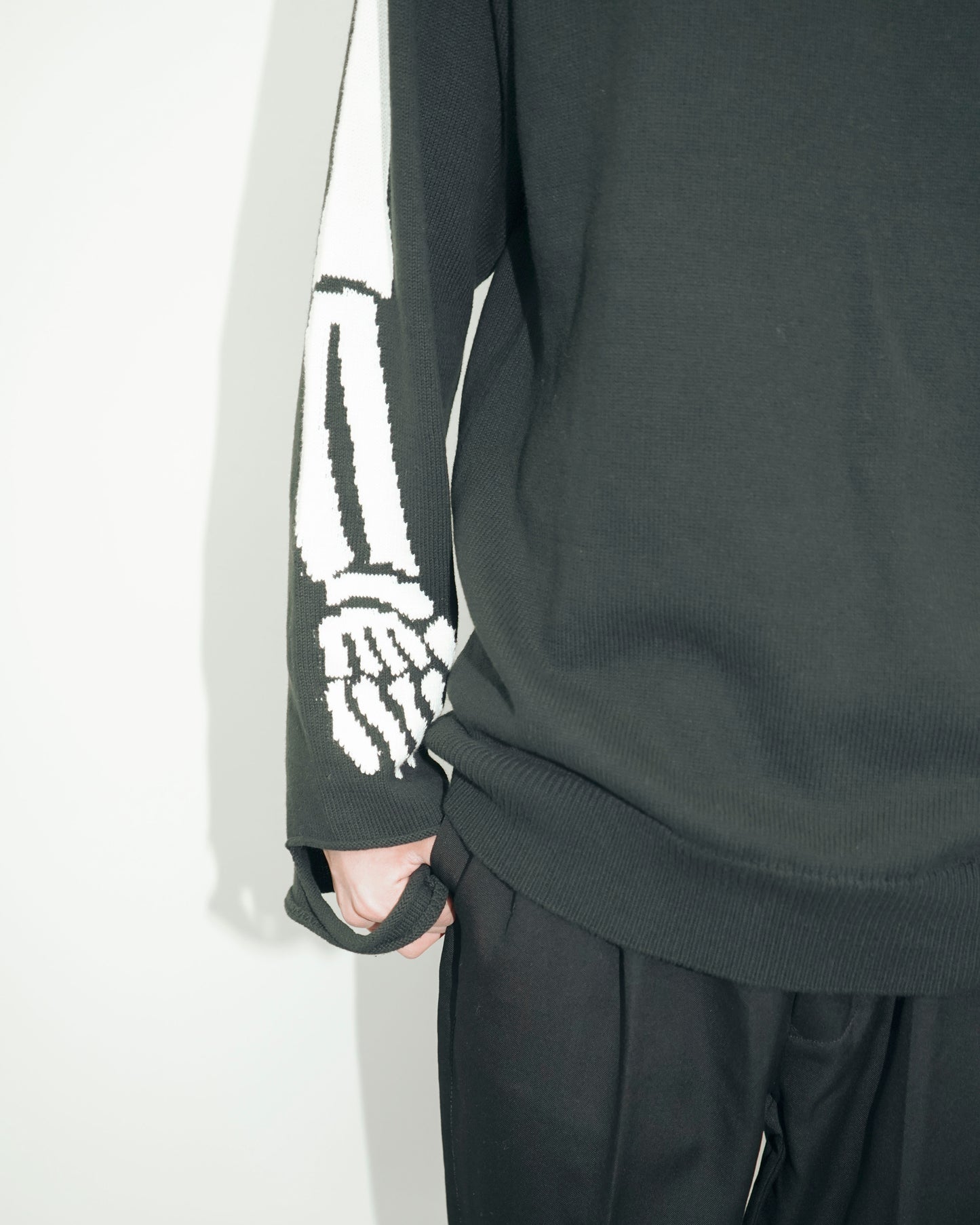 SKELETON KNIT PULLOVER / BLACK